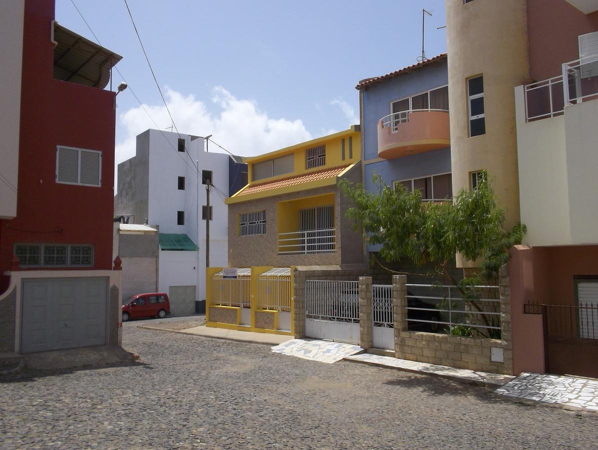 Basic Hotel Mindelo Exterior foto